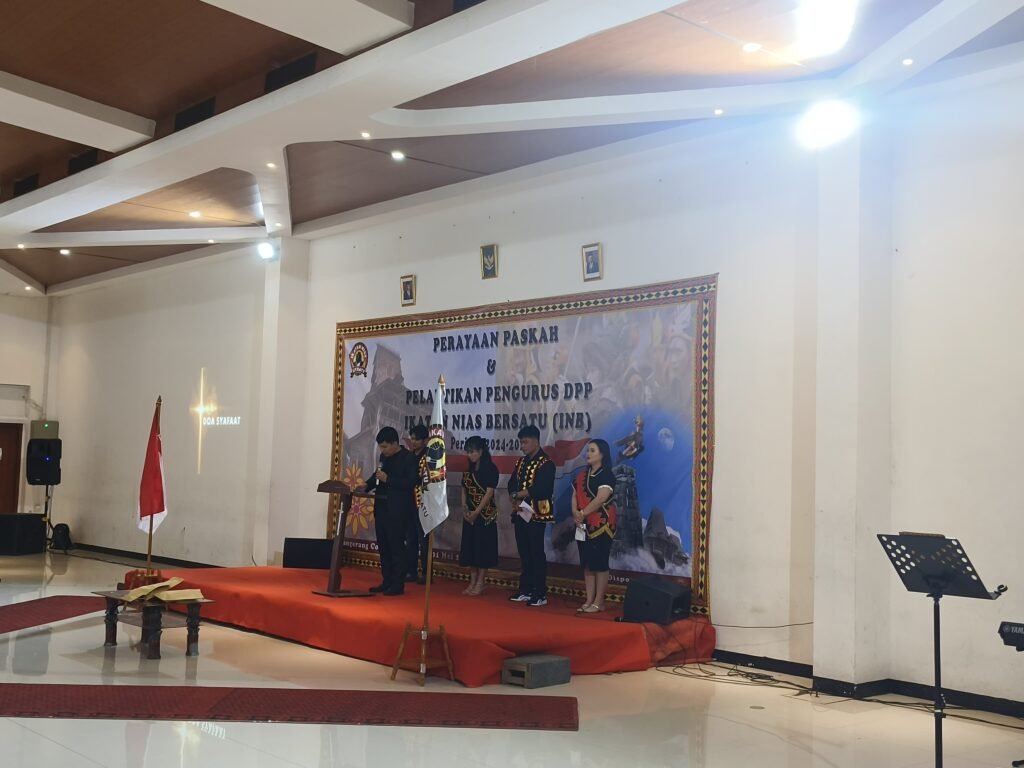 PERAYAAN PASKAH & PELANTIKAN PENGURUS  DPP IKATAN KELUARGA BESAR NIAS BERSATU ( INB ) PRIODE 2024 -2029, TANGERANG BAMTEN,