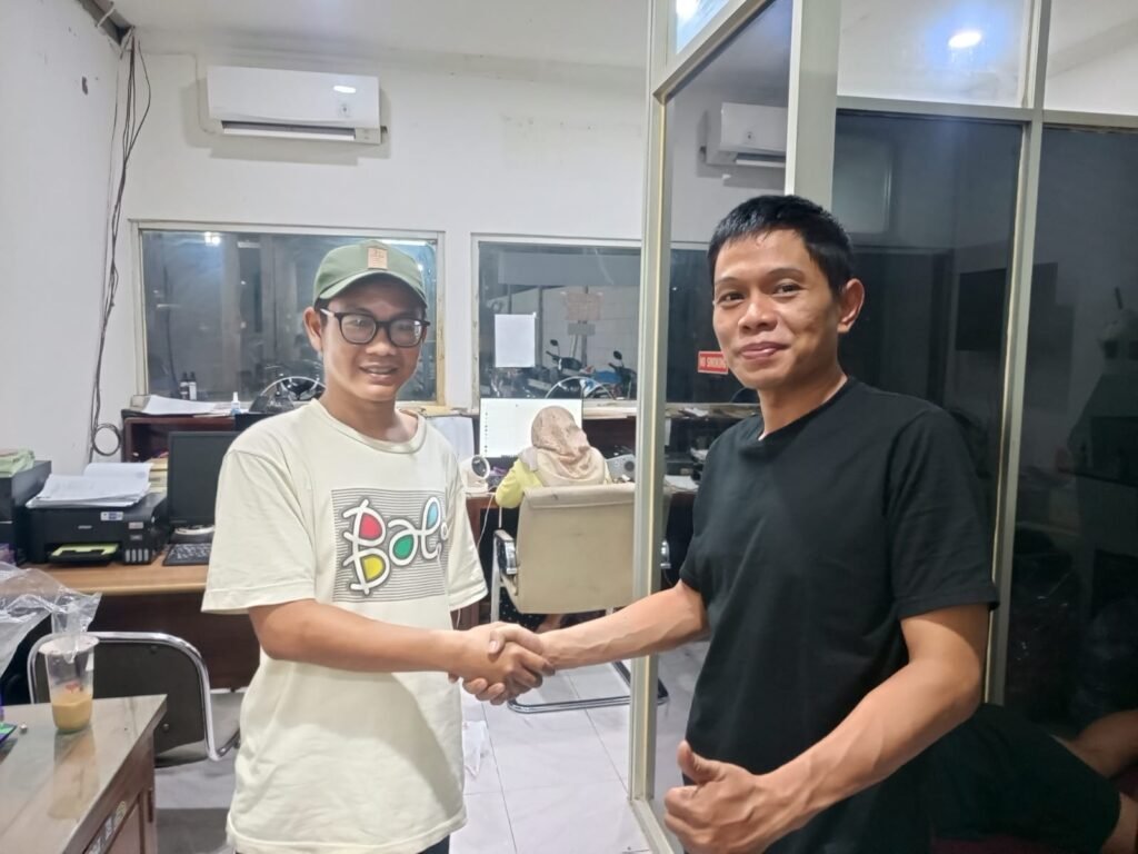 Di Tengah Isu Perlambatan Ekonomi, Bang Dhik Kembangkan Usaha Kuliner di Ciputat