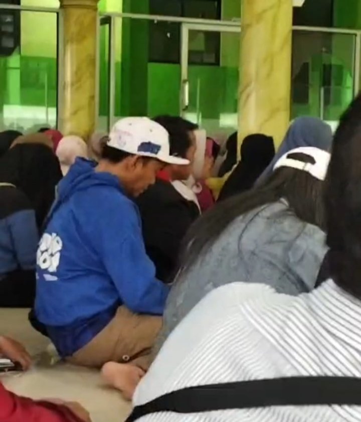 MTs negeri 1 Kota Tangerang diduga melakukan  pungutan yang  berkedok sumbangan.
