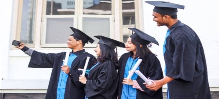 Bangsa Terdidik Bukan Sekadar Berijazah, Pendidikan Harus Membentuk Karakter dan Tanggung Jawab