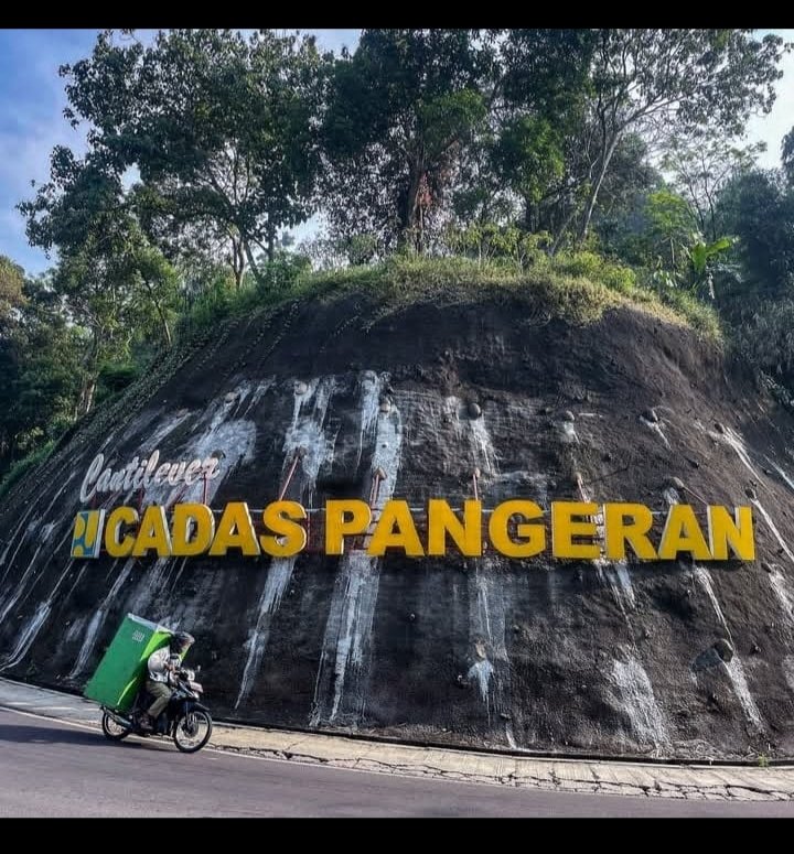 Cadas Pangeran, Jalur Bersejarah yang Menyimpan Banyak Kisah